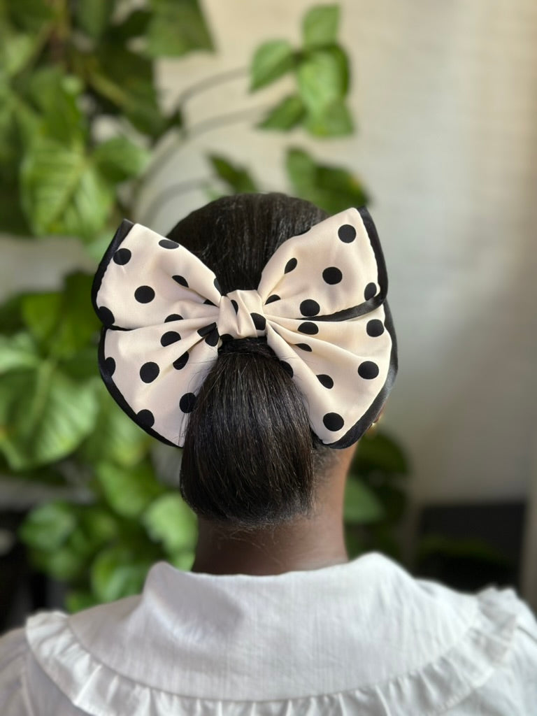 Classic Outline Bows