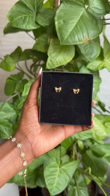 Akinyi Mini bow studs