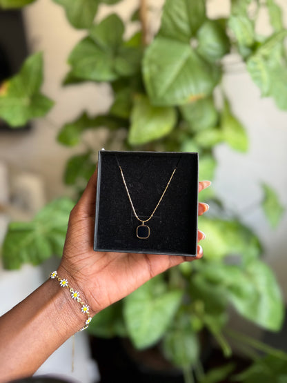 Square black pendant neckalce