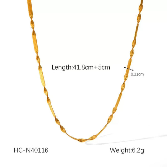 Ribbed Gold Necklace