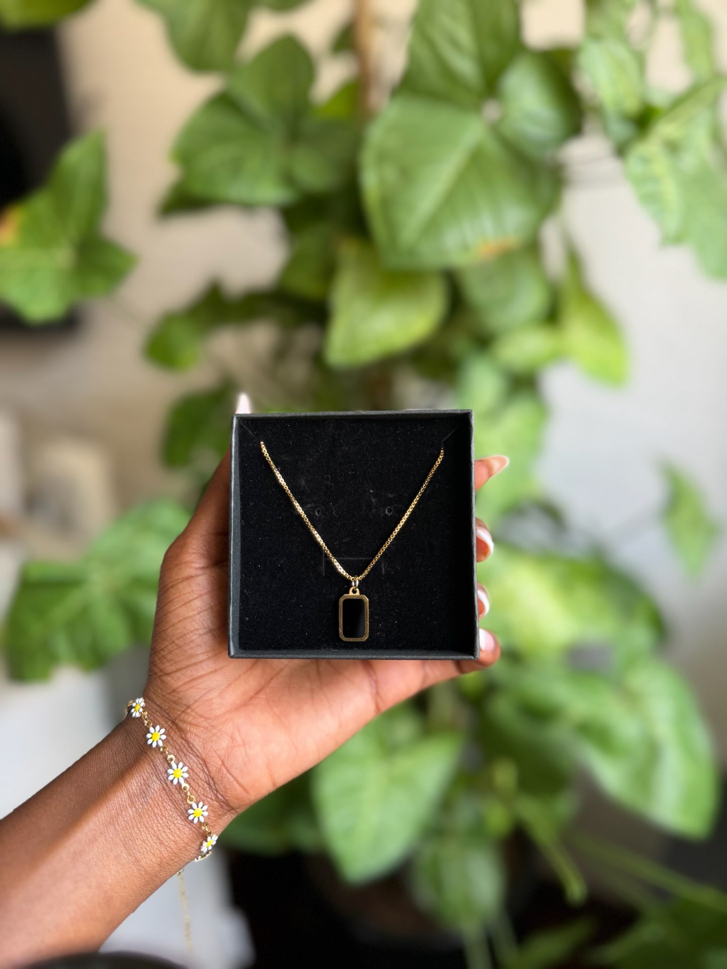 Long black pendant Necklace