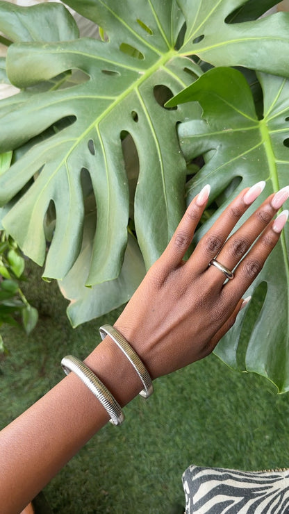 Silver ribbed bangle thicc