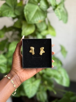 Akeyo Gold minis