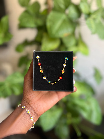 Floral orange neckalce