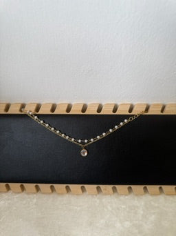 Omollo pearly bracelet