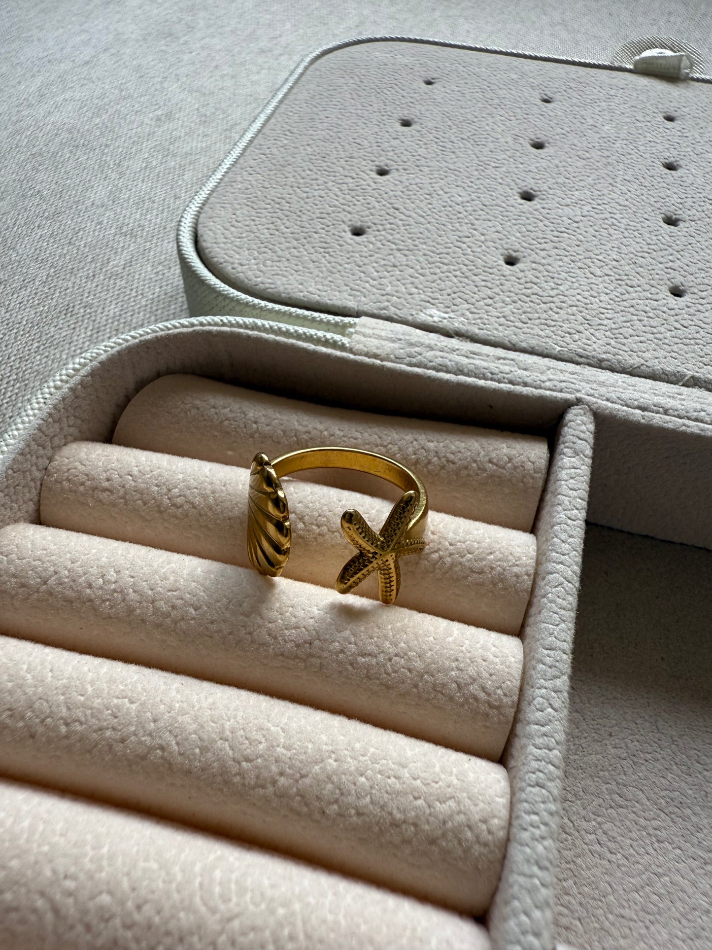 Gold Leaf & Star Ring