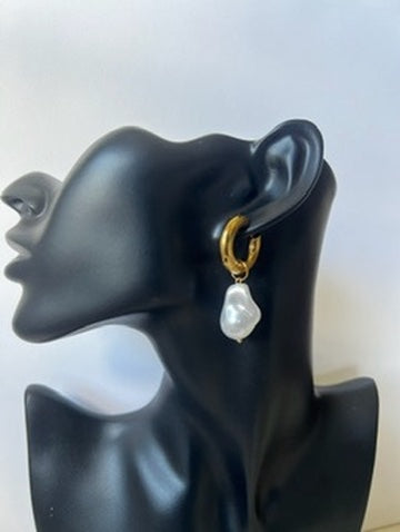 Wendo Pearl Dangle