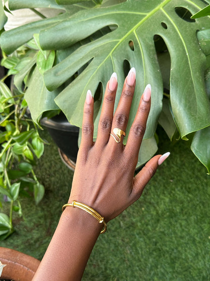 Nyar-Abstract Dainty