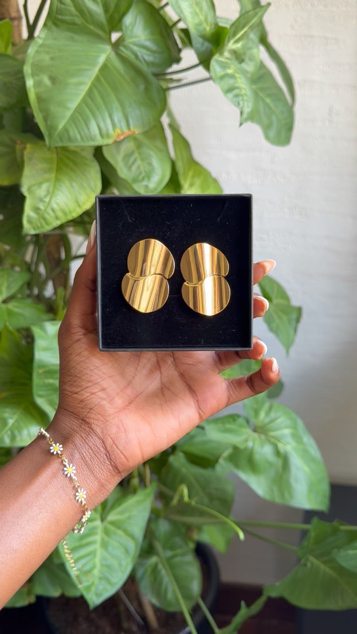 Adhis Gorgeous Corprate