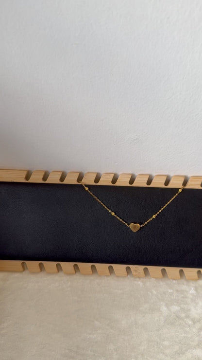 Love looped bracelet