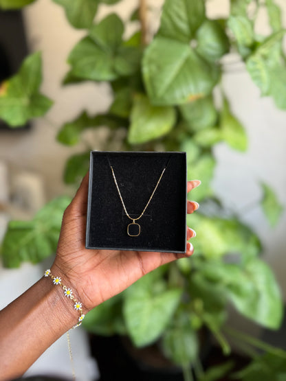 Square black pendant neckalce