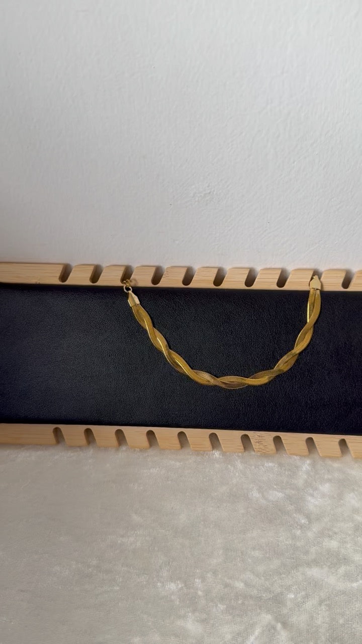 Jaberr Chris-crossed Bracelet