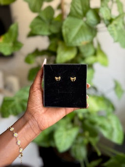 Akinyi Mini bow studs