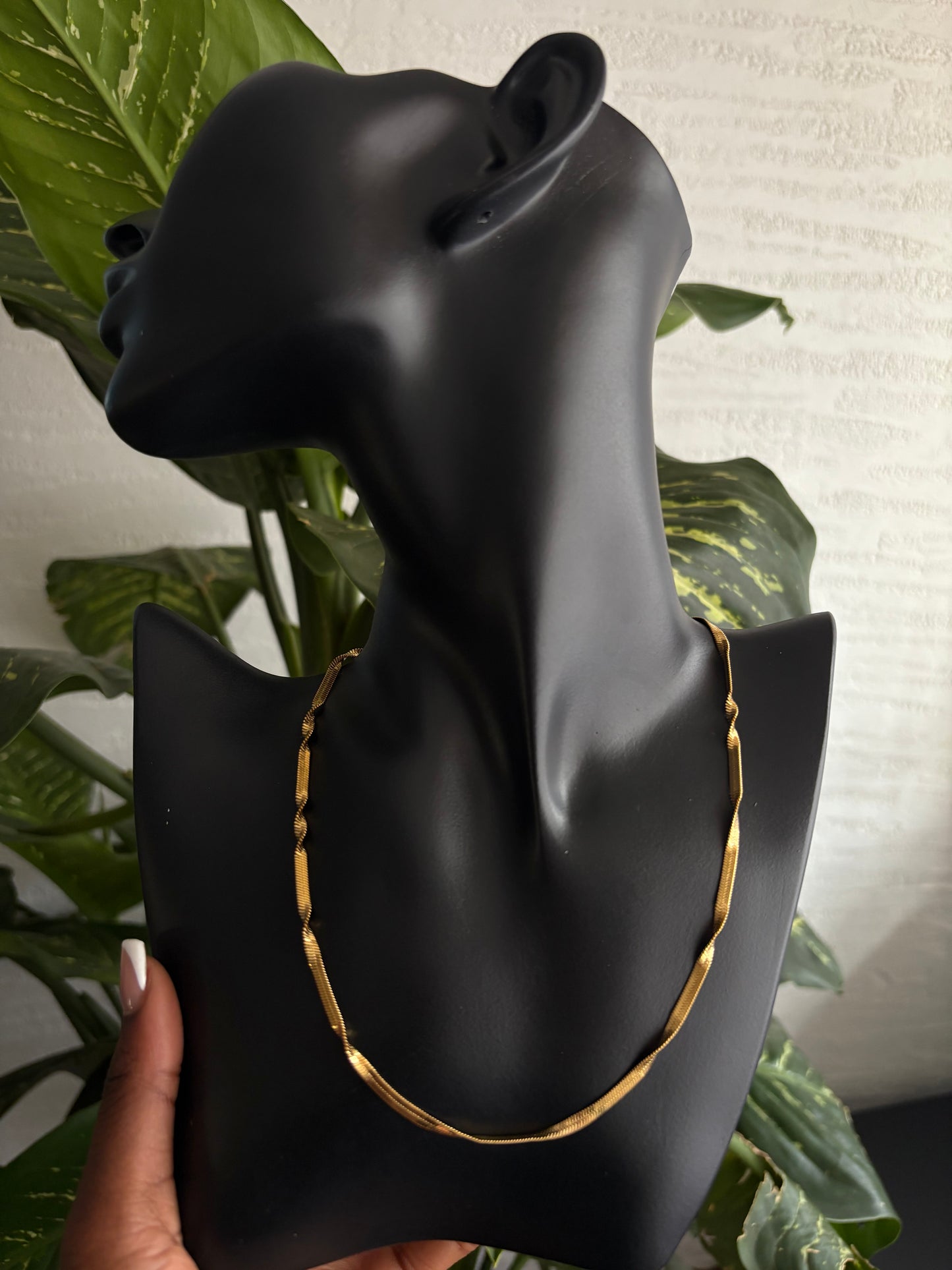 Ribbed Gold Necklace