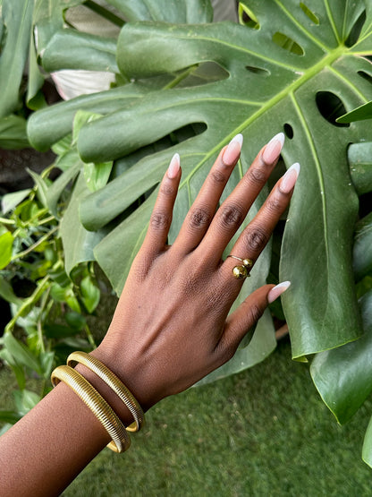 Gold ribbed bangle thicc