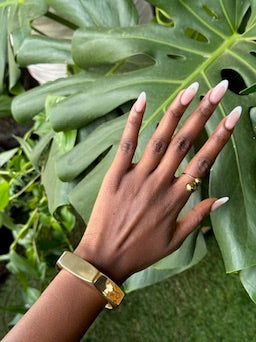 Adiwuor abstract bangle